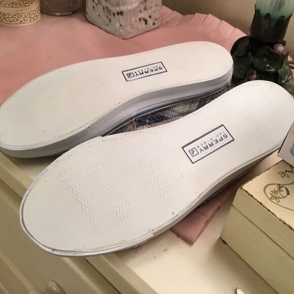 Sperry Women’s Size 7.5M Green, Blue & White Plaid Top Siders Loafer - Picture 9 of 12